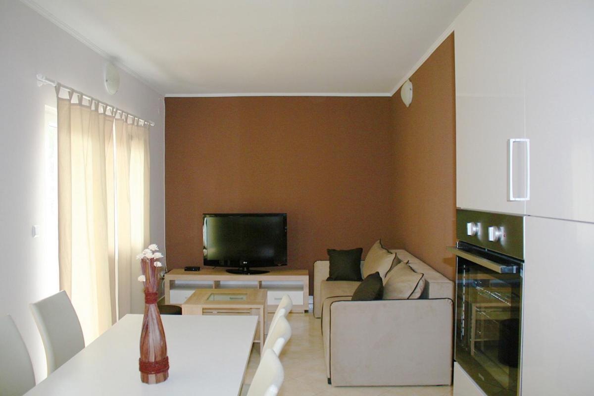 Stina Apartment